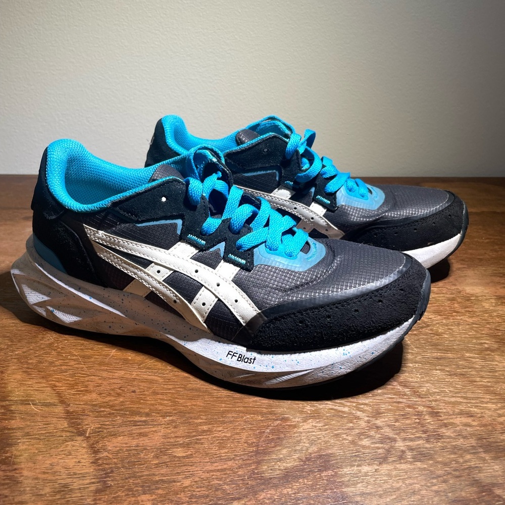 ASICS Women's Blue and Black Running Shoes